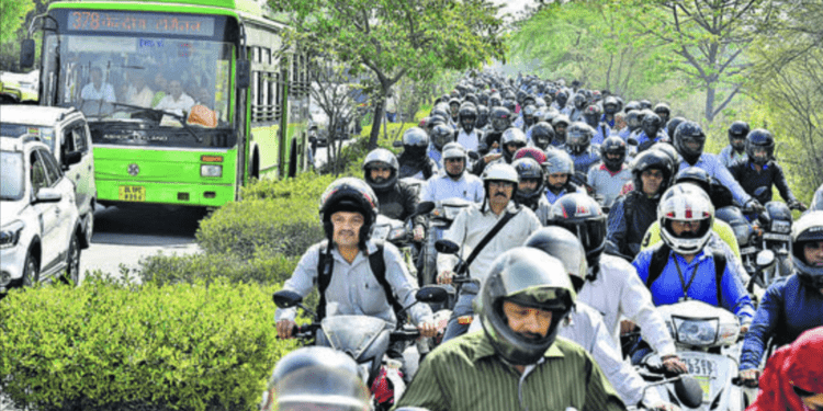 Delhi to Ban Petrol Two-Wheelers After August 2026: Only Electric Vehicles Allowed